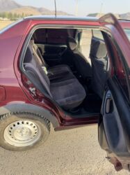 Volkswagen: Volkswagen Vento: 1993 г., 1.8 л, Механика, Бензин, Седан — 21