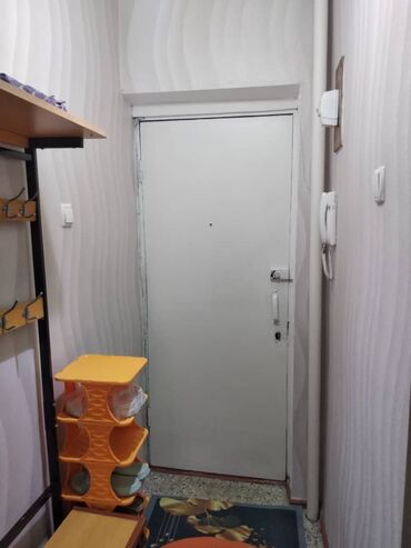 квартираы: 1 комната, 32 м², Индивидуалка, 4 этаж, Косметический ремонт