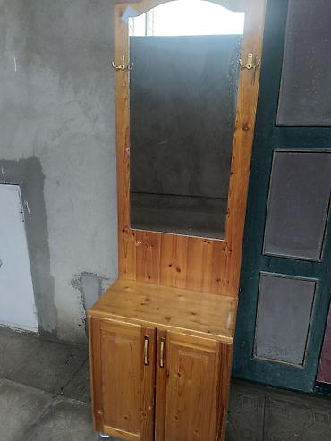 Dəhliz dolabları: Açar asqılı güzgülü dəhliz dolabı - Material: təbii ağac (şam — 4