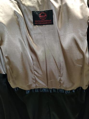 kurkalar: Qadınlar üçün qara rəngli kürk palto - Model: A-kesim, dizdən aşağı — 9