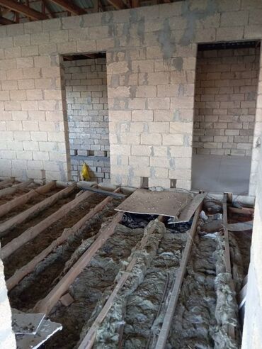 Həyət evləri və villaların satışı: 5 otaqlı, 8 kv. m, Orta təmir — 10