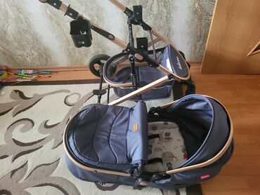 Gəzinti arabaları: Klassik gəzinti arabası, İşlənmiş, Yaş: 1-6 ay, Ünvandan götürmə — 3