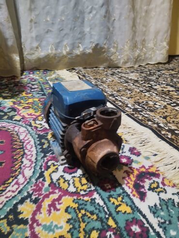 hidrofor su motoru: Evvela Salam Normal işləyir 3 ci el Su matoru