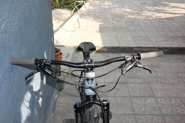 İdman velosipedləri: İşlənmiş Dağ velosipedi Trek, 29", sürətlərin sayı: 20, Ödənişli çatdırılma, Ünvandan götürmə — 3