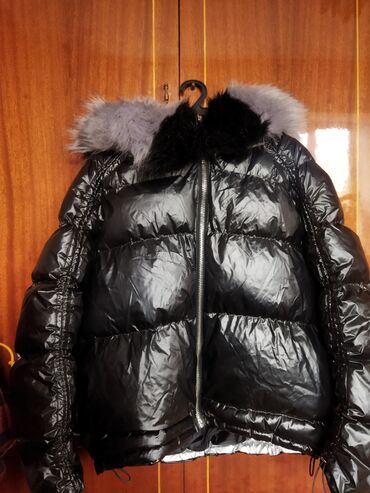 женская куртка зимняя: Пуховик