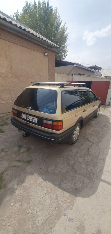Volkswagen: Volkswagen Passat Variant: 1991 г., 1.8 л, Механика, Бензин, Универсал — 6