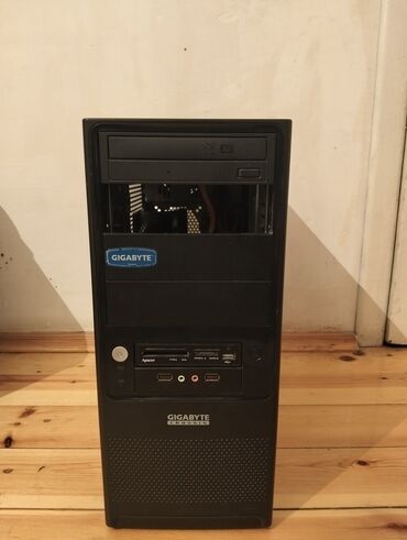 Masaüstü kompüterlər və iş stansiyaları: Masaüstü kompüter (DDR2 platforması) – korpus: Gigabyte Chassis — 2