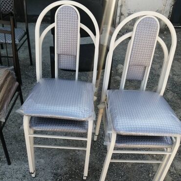 Stullar: Kafe cayxana ücün. 13manatdan başlayır. 20man qeder. Stol stul desti — 20