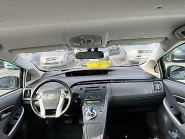 Toyota: Toyota Prius: 2011 г., 1.8 л, Вариатор, Гибрид, Хэтчбэк — 6