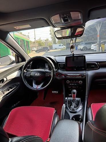 1 nz: Hyundai Veloster: 2018 г., 1.6 л, Автомат, Бензин, Хэтчбэк — 8