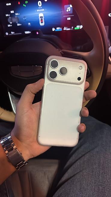 iphone 13 max: IPhone 17 Pro Max, Matte Silver, Zəmanət, Barmaq izi, Simsiz şarj — 1