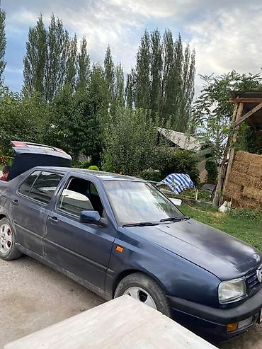 vento: Volkswagen Vento: 1992 г., 1.8 л, Механика, Бензин, Седан — 4