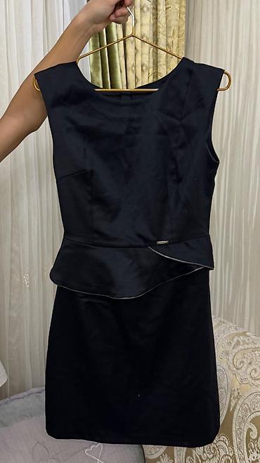 Повседневные платья: Женские платья — 2 модели 1) Черное платье в белый горох: - Принт — 4