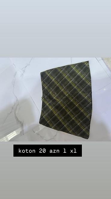 bel sumkasi: - Qara açıq naxışlı trikotaj kofta – Dilvin, standart ölçü. Qiymət: 20 — 8