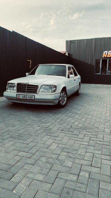 мэрс 211: Mercedes-Benz E-Class: 1995 г., 2.2 л, Механика, Бензин, Седан