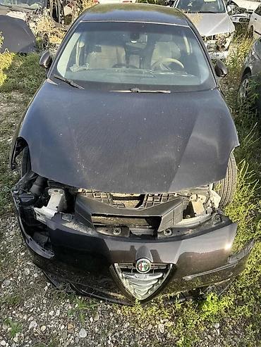 traka upozorenja: ALFA GULIETTA KOMPLETNA U DELOVIMA U VISE BOJA | Alfa gulietta — 1