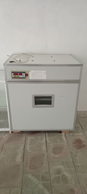 İnkubatorlar: 600 yumurta, Bütün növ quşlaq üçün