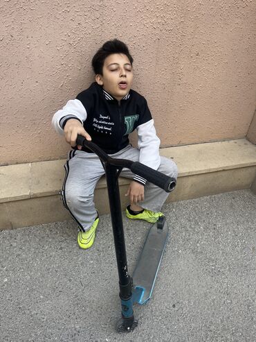 Samokatlar: Freestyle scooter yanındada dalbayob dostum