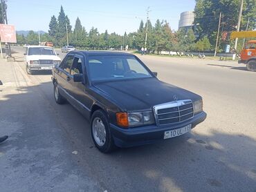 Mercedes-Benz: Mercedes-Benz 190: 1.8 l | 1992 il Sedan