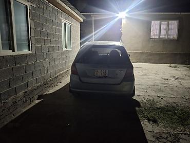 mini car: Honda Fit: 2002 г., 1.3 л, Вариатор, Бензин, Хэтчбэк — 5