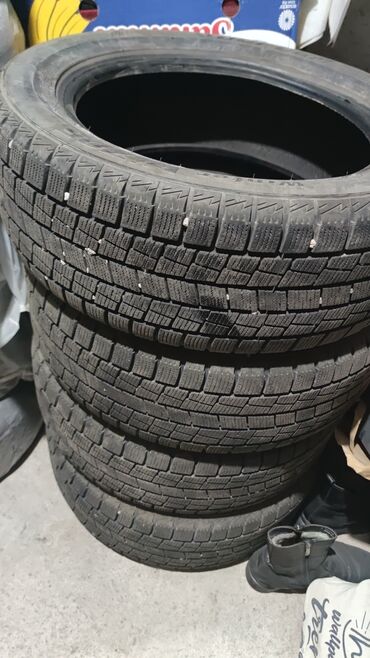 шины r14c: Шиналар 215 / 55 / R 17, Кыш, Колдонулган, Комплект, Жеңил унаалар, Кытай, Goform