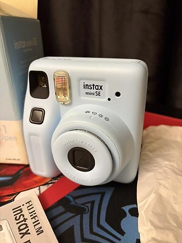 фотоаппарат смена: FUJIFILM instax mini SE — моментальная камера (цвет: Blue). Ни разу — 6