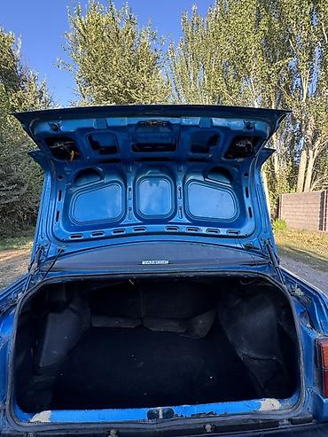 авто до 6000 долларов: Volkswagen Vento: 1993 г., 2 л, Механика, Бензин, Седан — 9