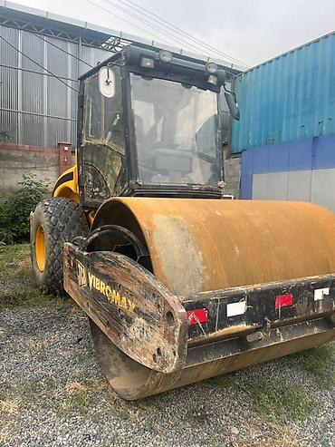 шин 13: Каток грунтовый JCB Vibromax VM 132 Описание: - Самоходный — 2