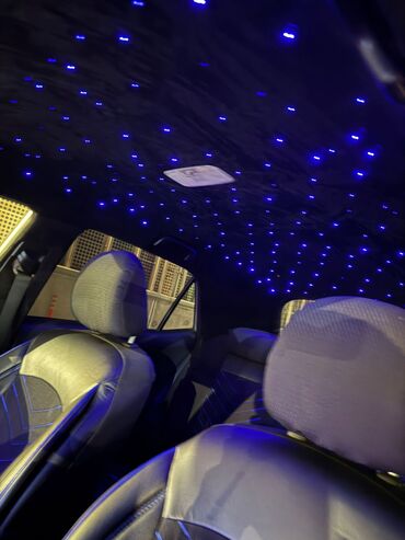 Toyota: Toyota Auris: 1.4 l | 2010 il Sedan — 2