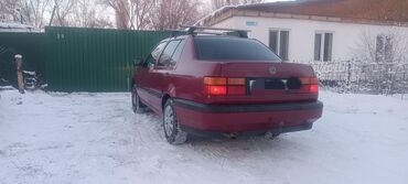 Volkswagen: Volkswagen Vento: 1992 г., 1.8 л, Механика, Бензин, Седан