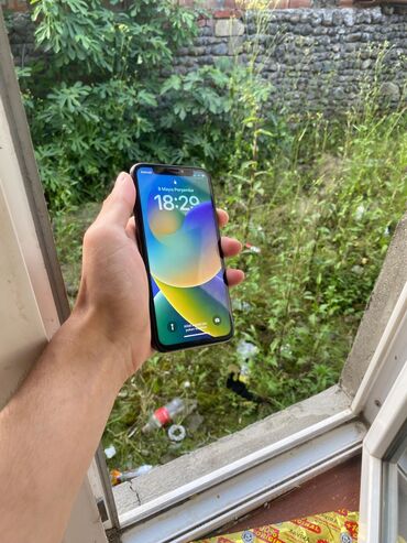Apple iPhone: IPhone X, 64 GB, Qara, Face ID