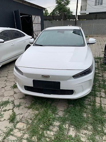 Другие автомобили: Электромобиль в синем цвете, модель 2024 года, обладает современным — 21