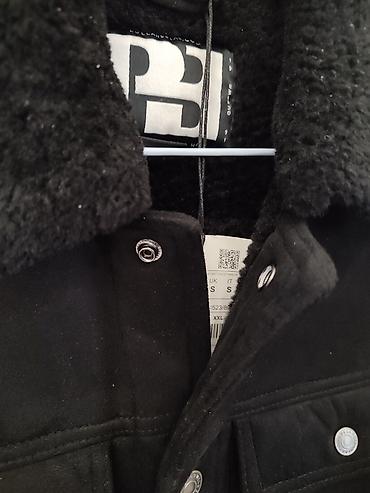 kiton kurtka: Pull Beardan 179 azn-ə alınıb yenidir geyinilməyib. Razmer uyğun — 4