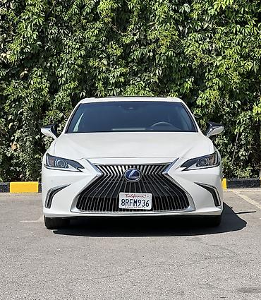 бетоно контакт: Lexus ES: 2020 г., 2.5 л, Вариатор, Гибрид, Седан — 3