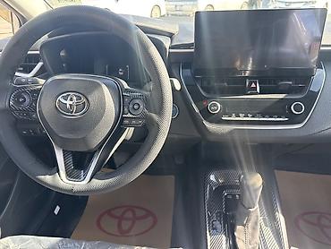 roewe e5: Toyota Corolla: 2023 г., 1.8 л, Автомат, Бензин, Седан — 2