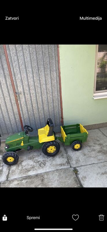 autici za decu igracke: Dečiji traktor sa pedalama