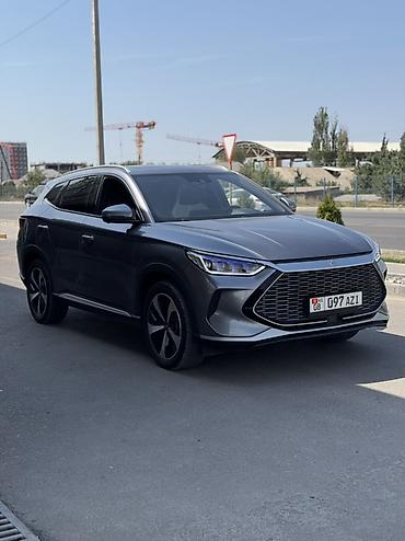 song plus 2025: BYD Song Plus: 2023 г., 1.5 л, Автомат, Гибрид, Кроссовер — 2