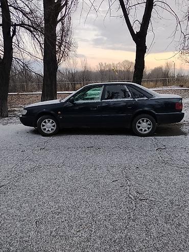 аудио касеты: Audi A6: 1994 г., 2 л, Механика, Бензин, Седан — 4