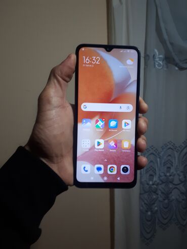 Xiaomi: Telefon heç vaxdı.usdada olmayıb. ureyiz .harda isdyir yoxladra