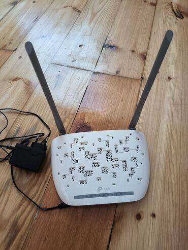 azercell wifi router: 1 ay işlenib tezedi heç bir problemi yoxdu yeni wifi çekilib deye