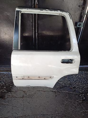 Продаю двери от хонды CRV год. 9год задний левый- дверь внизу