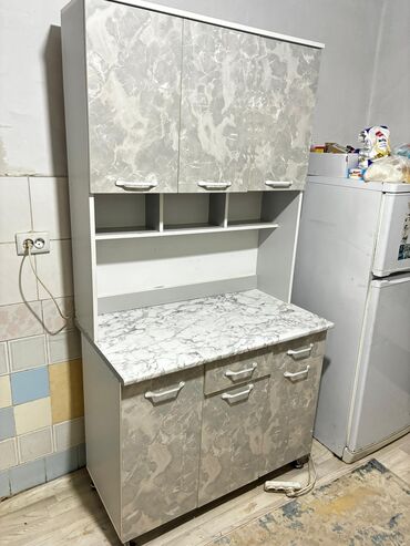 Кухонные гарнитуры: Кухонный гарнитур, Б/у, МДФ, Самовывоз, Платная доставка