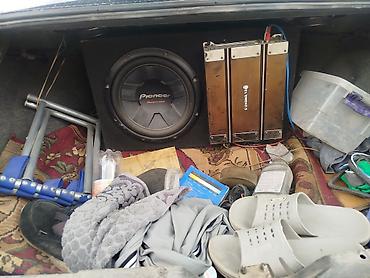 автоусилитель бу: Автомобильный сабвуфер Pioneer + усилитель Element-5 срочно сатам — 1
