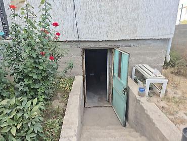 Продажа коттеджей и домов: 4 комнаты, 240 м², 5 соток, Бишкек, Алтын-ордо ж/м Собственник — 26