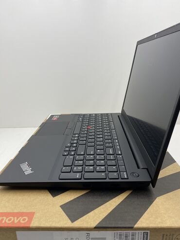 Ноутбук, Lenovo, 8 ГБ ОЗУ, AMD Ryzen 5, 15.6 ", Новый, Для несложных задач, память SSD