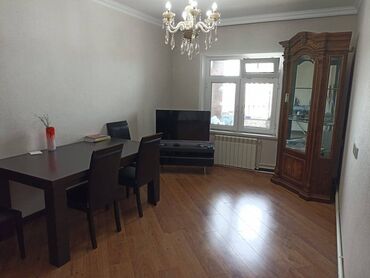 Köhnə tikili: Bakı, Yeni Günəşli Massiv V, 3 otaqlı, Köhnə tikili, 82 kv. m — 2