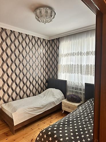 Günlük kirayə mənzillər: 3 otaqlı — 9