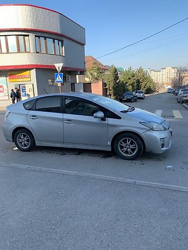Toyota: Toyota Prius: 2011 г., 1.8 л, Вариатор, Гибрид, Хэтчбэк — 11