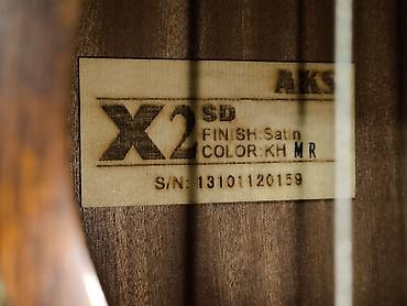 Saz: AKS akustik gitara + fender kabro + mediator. son qiymət 230₼.Ünvan — 8