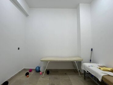 Digər kommersiya daşınmaz əmlakı: Nəsimi rayonu, Tibb universitetinin yaxınlığında, yeni tikili binanın — 8